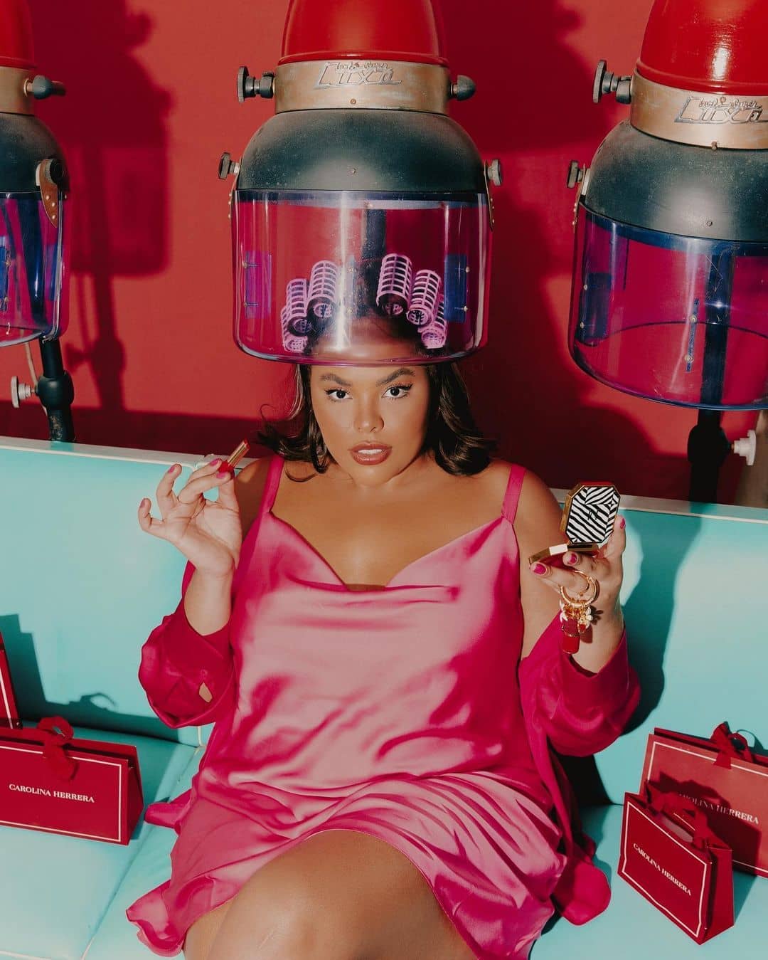 @ritacarreiraa para @carolinaherrera por @johnnymoraesph .😱❤