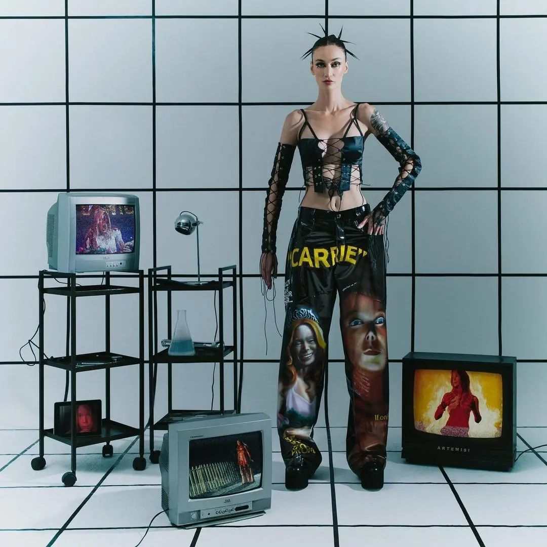 THE METAVERSE - @artemisigallery